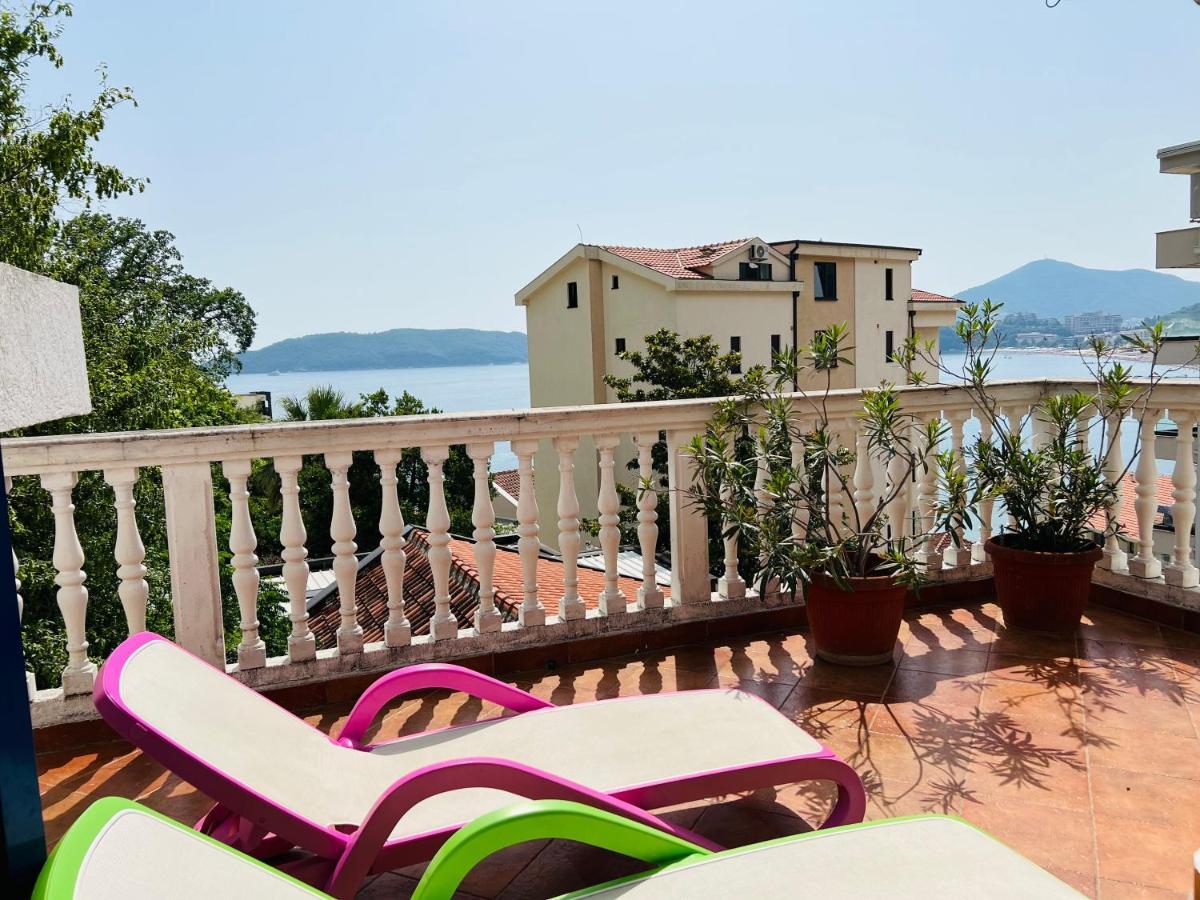 Rafailovici Holiday Apartments Exteriör bild